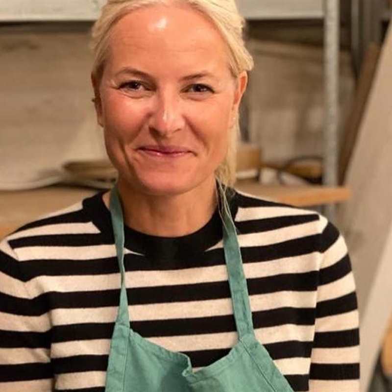 Mette-Marit de Noruega saca a relucir su faceta más artesanal durante el confinamiento