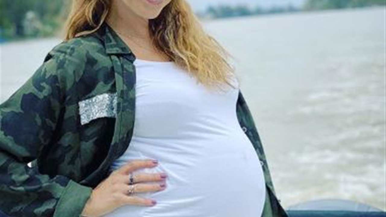 Pastora Soler anuncia que ha nacido su hija Vega con una preciosa foto