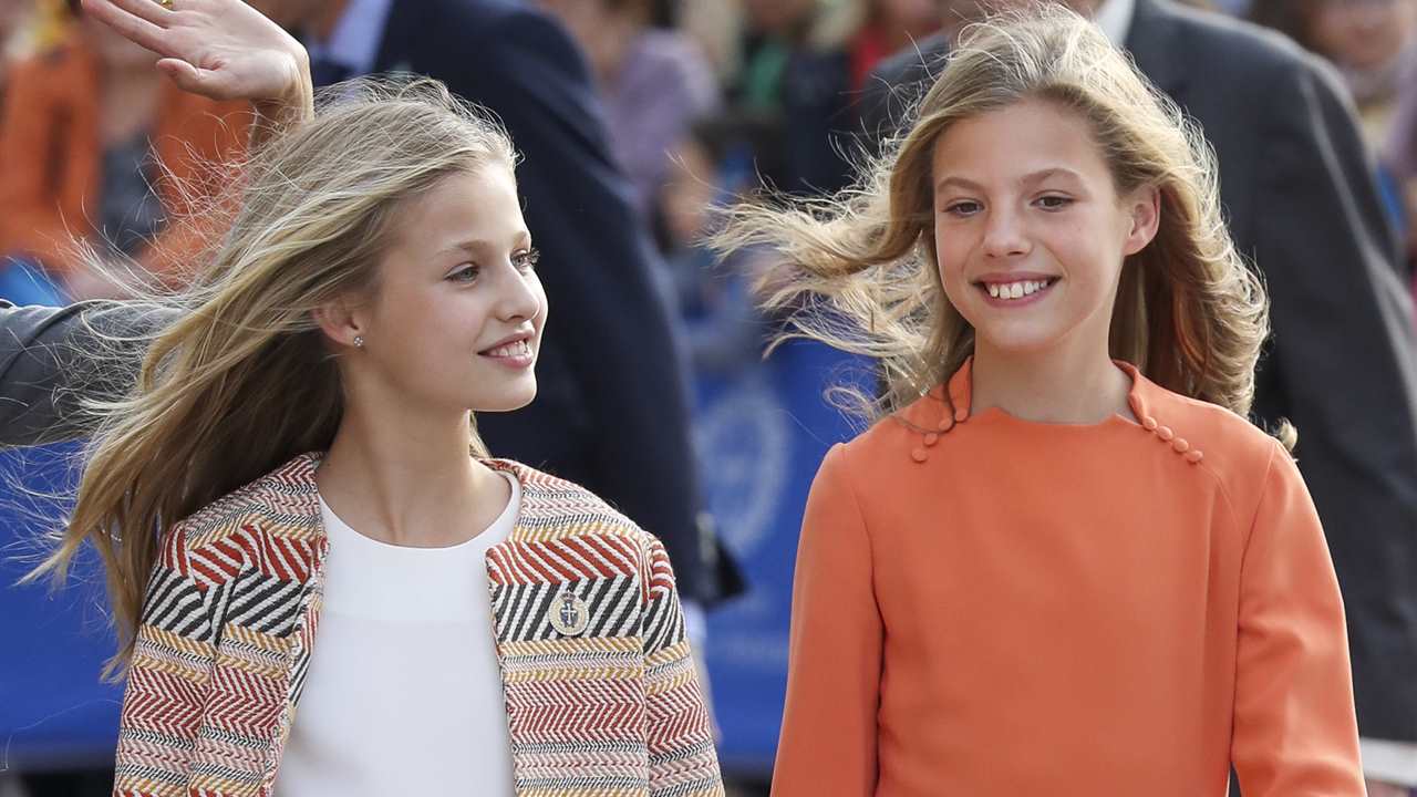 La infanta Sofía cumple 13 años: descubrimos las diferencias y similitudes con la princesa Leonor
