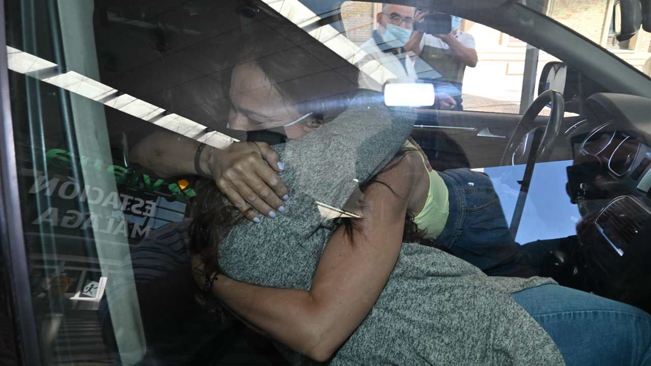 Rocío Flores, tras Supervivientes, protagoniza un emotivo reencuentro con Olga Moreno, su segunda madre