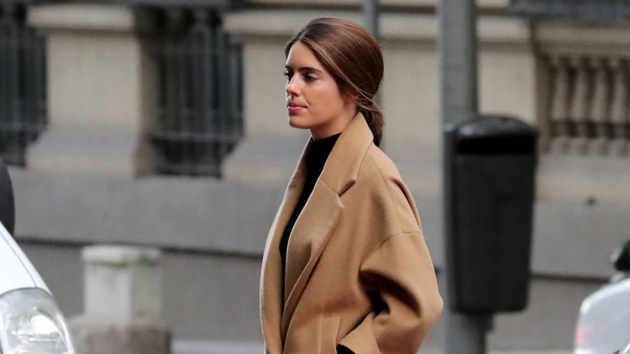 Sofía Palazuelo sabe la mejor forma de llevar un chaleco largo en entretiempo