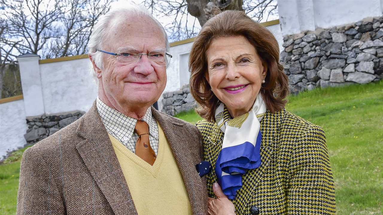 Carlos Gustavo de Suecia celebra sus 74 años aislado en el campo