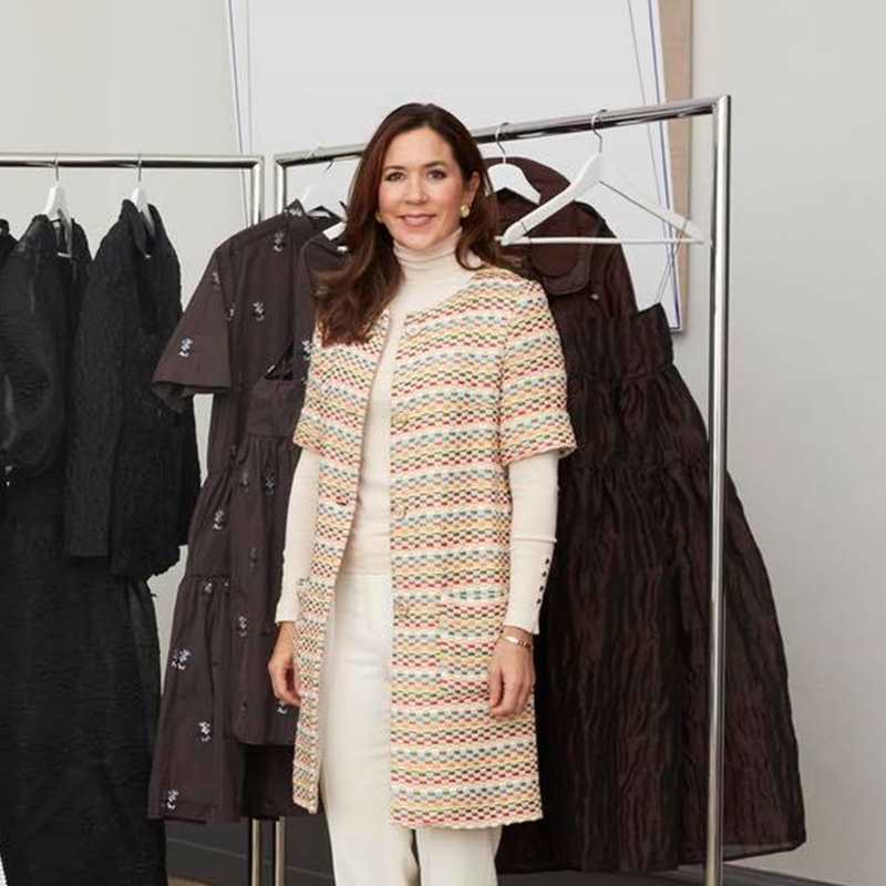 Mary de Dinamarca luce la prenda más básica -y económica- de su armario