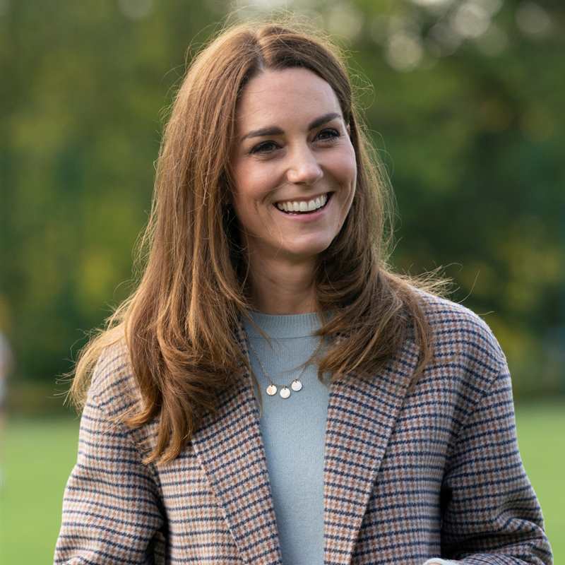 Kate Middleton sorprende con el cambio de look perfecto para pelo castaño
