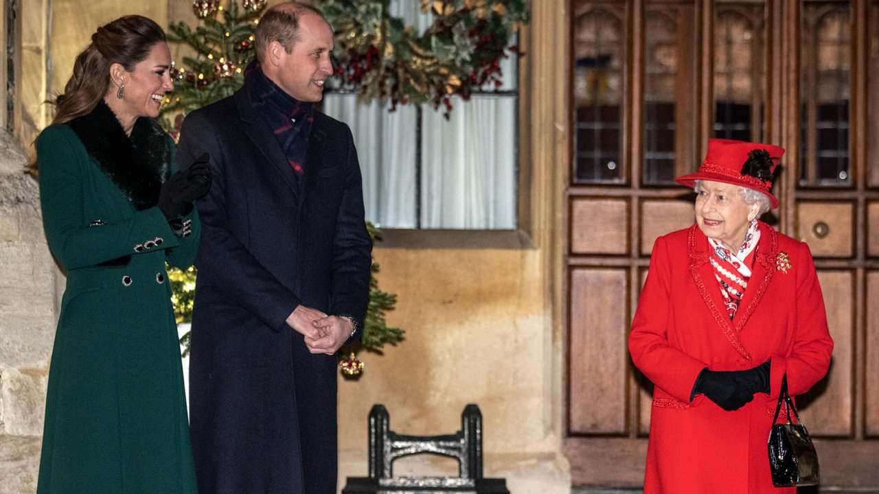 El príncipe Guillermo: su gesto de cariño a la reina Isabel II que ha acaparado todas las miradas 