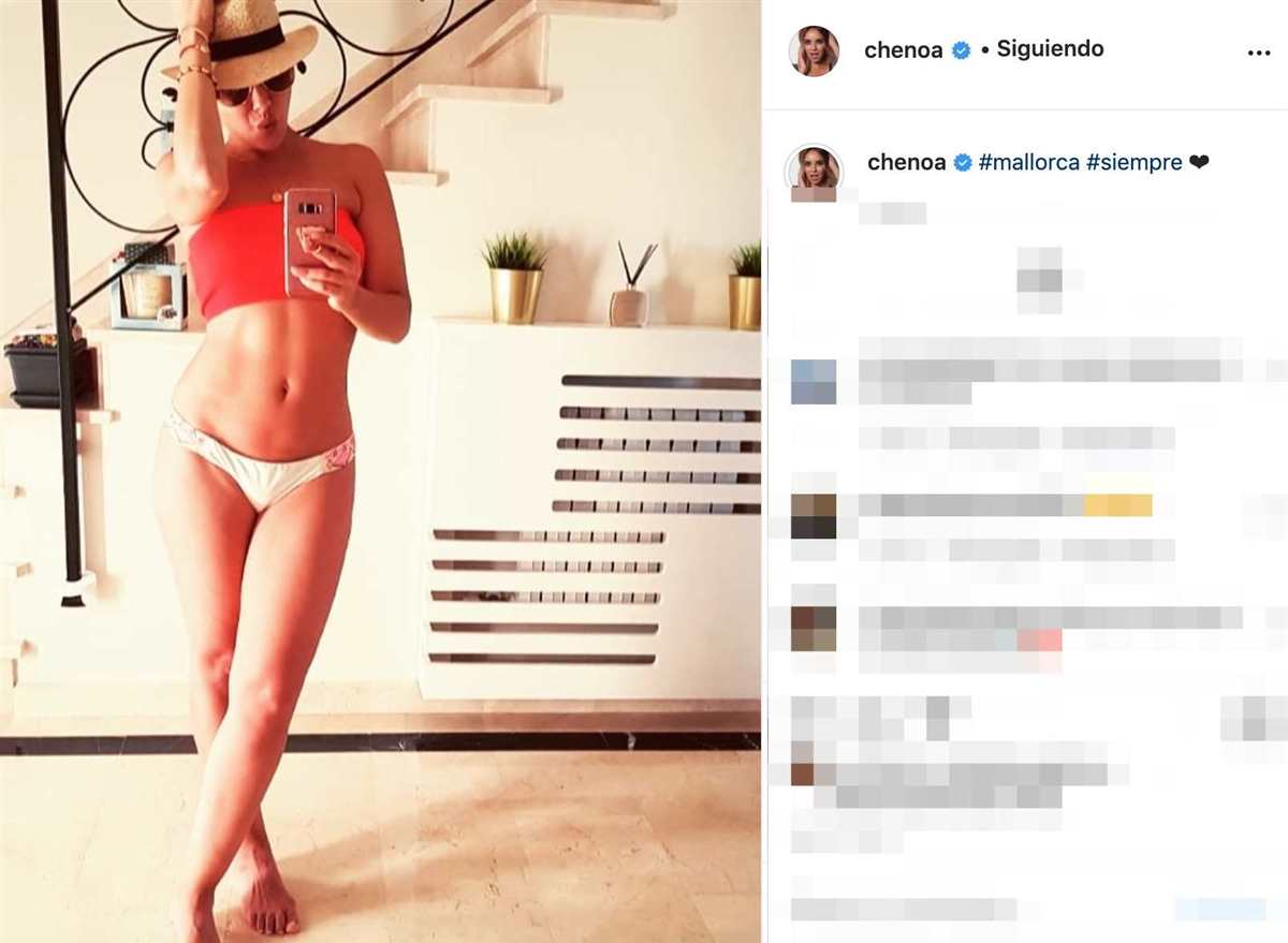El espectacular posado en bikini de Chenoa durante sus vacaciones en Mallorca