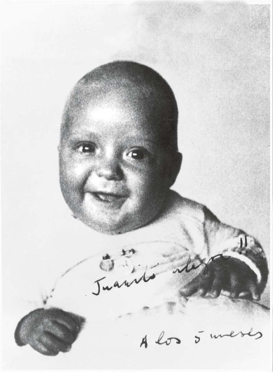 Juan Carlos I bebé NO PUBLICAR