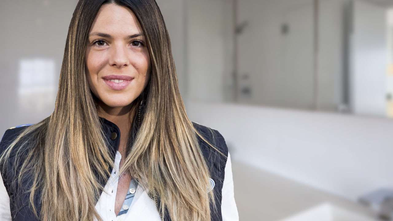 Laura Matamoros muestra su cuarto de baño y recibe críticas en redes sociales
