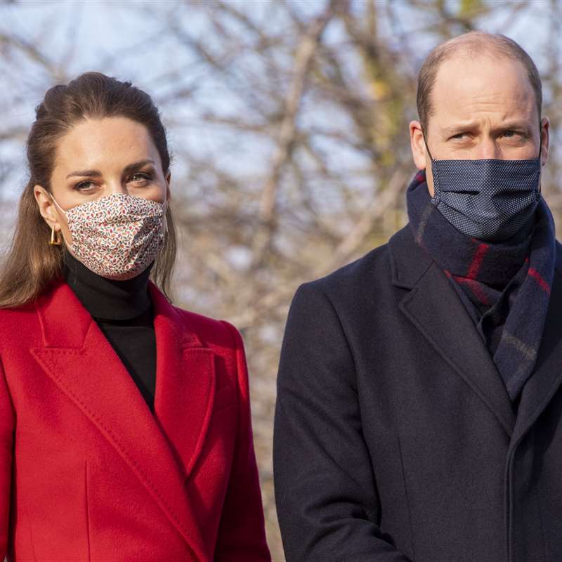 Kate Middleton y el príncipe Guillermo podrían ponerse la vacuna del coronavirus en directo