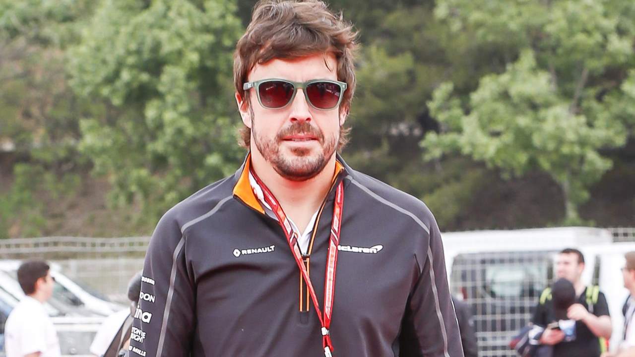 Fernando Alonso operado con éxito de una fractura tras sufrir un accidente con su bicicleta
