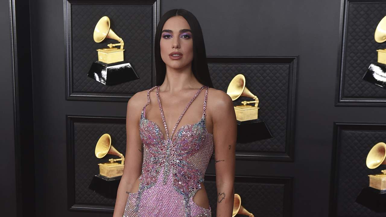 Premios Grammy 2021: Todos los looks de la alfombra roja