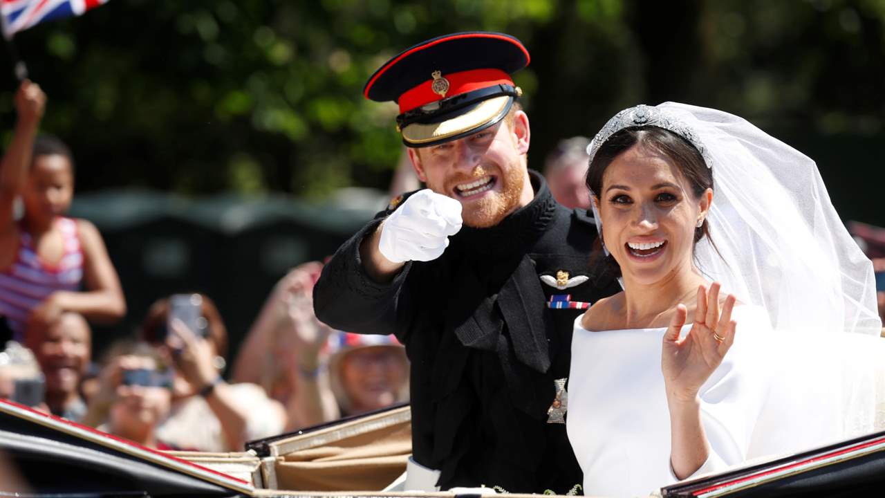 Meghan Markle y el príncipe Harry reculan al reconocer que no se casaron antes de su boda