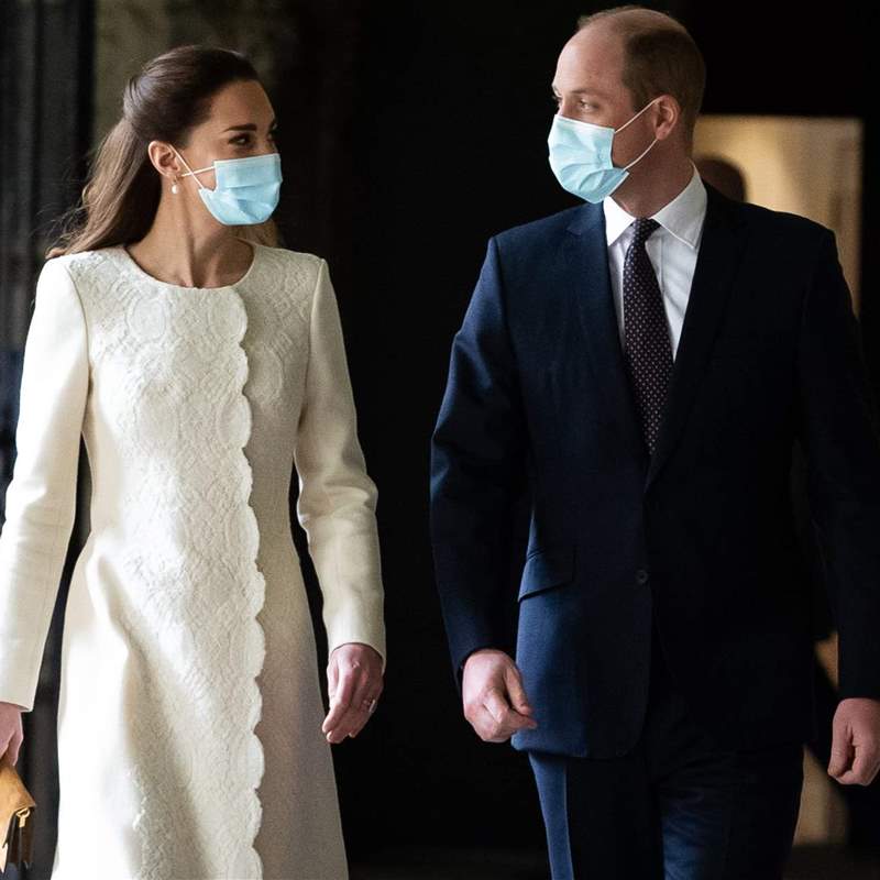 Kate Middleton se viste de blanco para visitar el lugar en el que se casó con el príncipe Guillermo