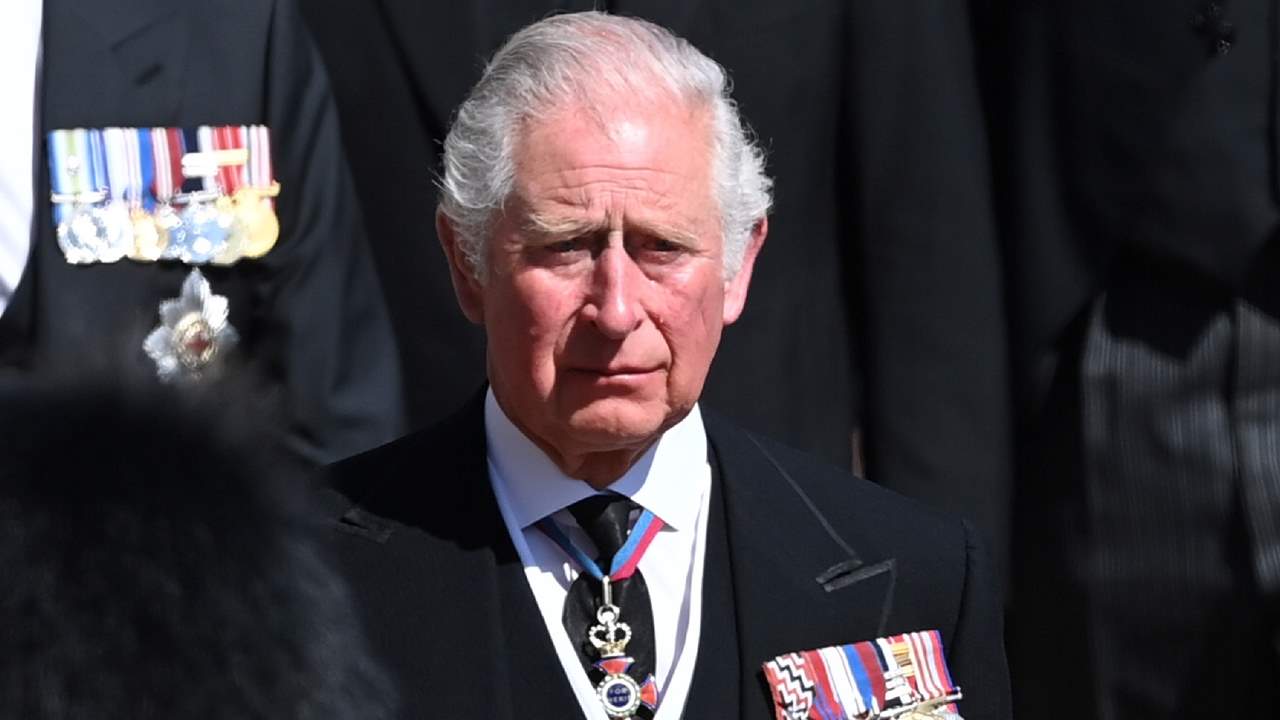 Funeral del duque de Edimburgo: El príncipe Carlos, entre lágrimas en el último adiós 