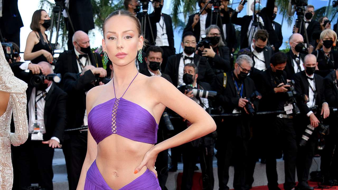 Ester Expósito arrasa en el Festival de Cannes 2021 con un look inmejorable firmado por Etro