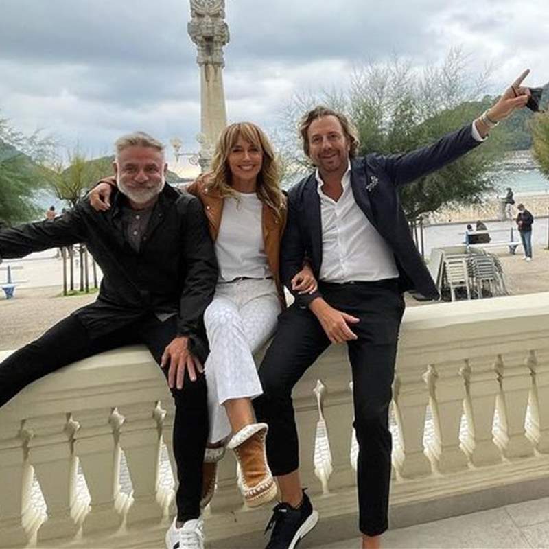Emma García recibe la visita de Raúl Prieto y Joaquín Torres durante sus vacaciones en Donosti