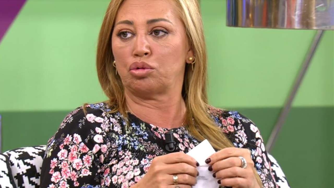 Belén Esteban, traicionada por un micro indiscreto que 'pilla' su insulto a Ana Rosa Quintana