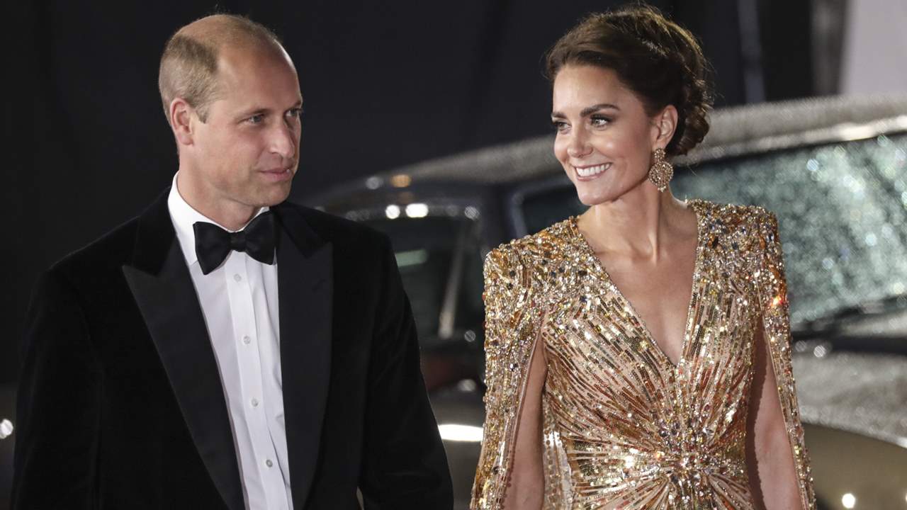 Guillermo y Kate Middleton en el estreno de la nueva película de James Bond