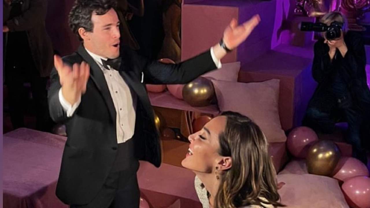 Tamara Falcó se suelta la melena y protagoniza un baile viral con Íñigo Onieva en su macrofiesta de cumpleaños