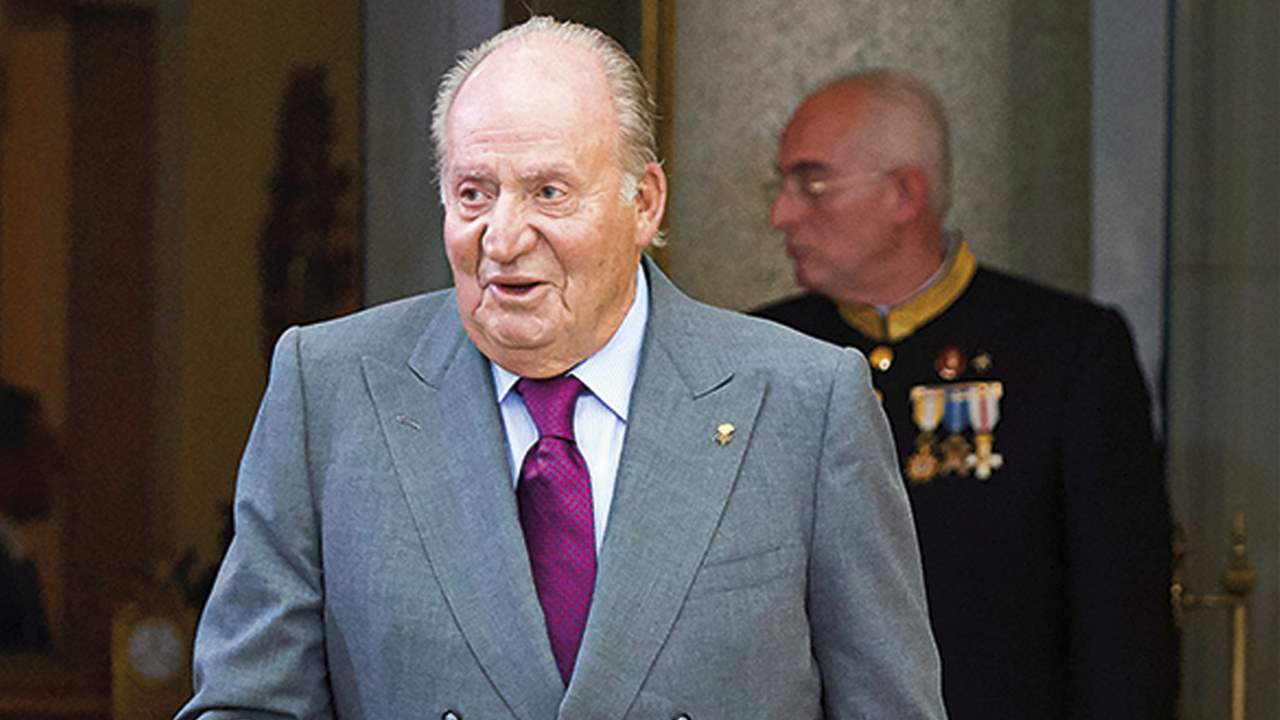 El rey Juan Carlos pretende regresar a España para celebrar su cumpleaños el 5 de enero