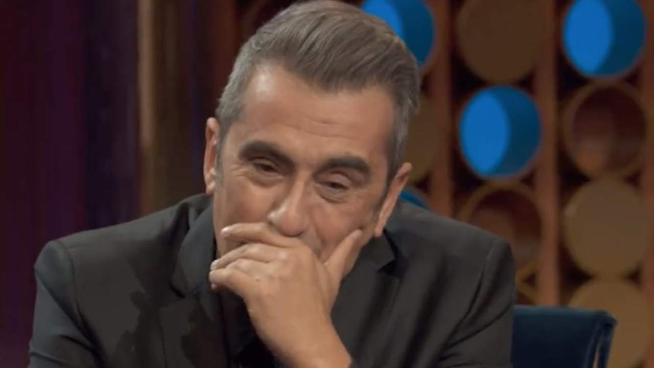 Andreu Buenafuente se emociona al recibir la sorpresa de su hija Joana en el adiós de 'Late Motiv'