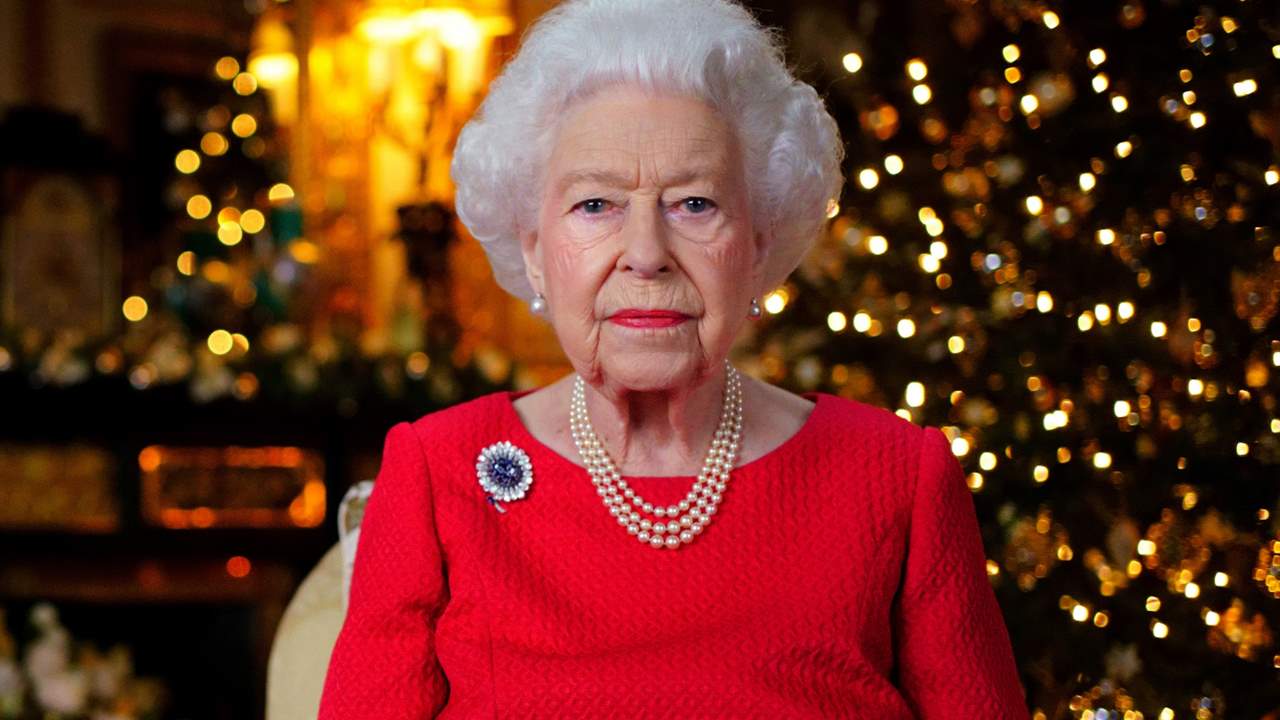 La reina Isabel II hace protagonista al duque de Edimburgo en su discurso de Navidad