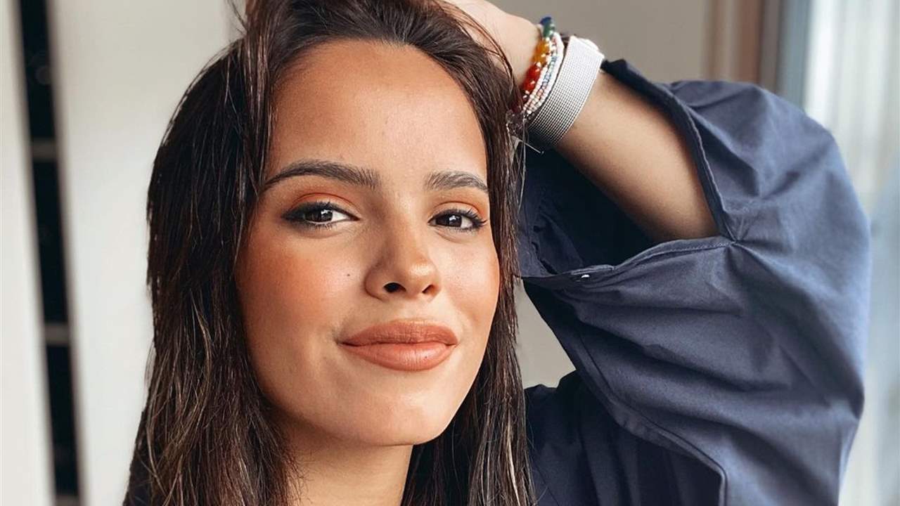 Gloria Camila transforma su rostro con un retoque estético valorado en 350 euros 