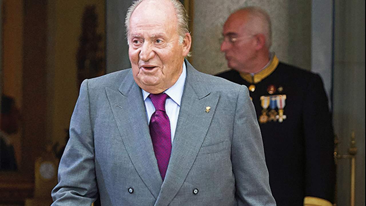 El rey Juan Carlos cumple 84 años sin poder volver a España y con la ausencia de sus hijas