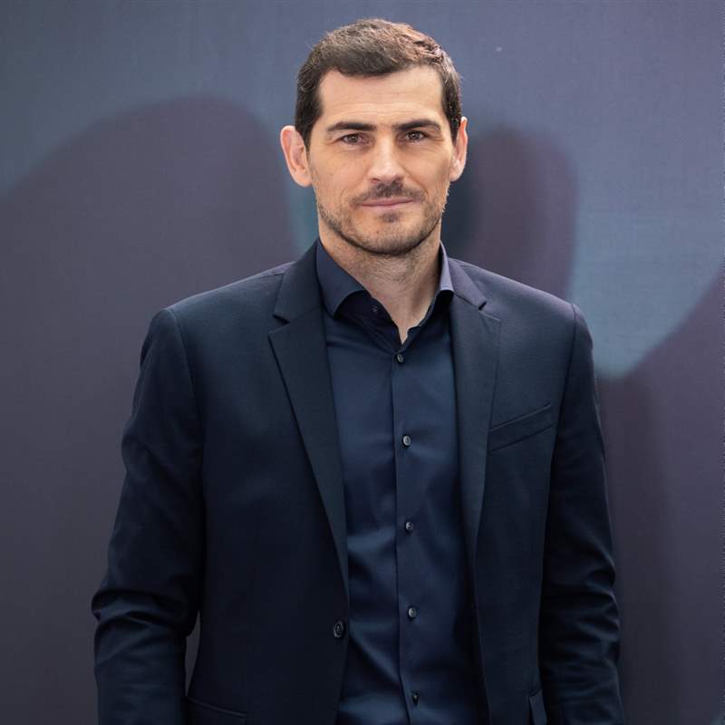 Iker Casillas se convierte en icono de la moda de la mano de Bvlgari
