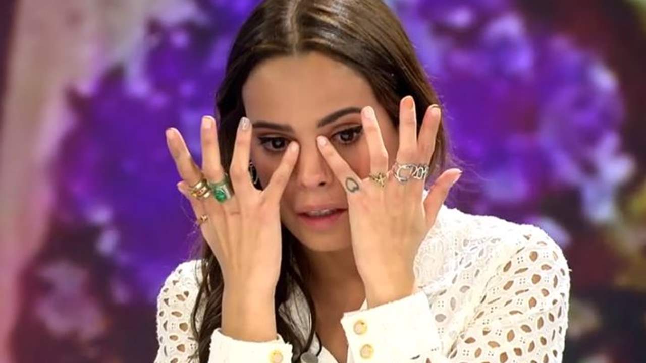 Gloria Camila desvela el objeto que más ilusión le ha hecho recibir por parte de Rocío Carrasco: "Me harté de llorar"