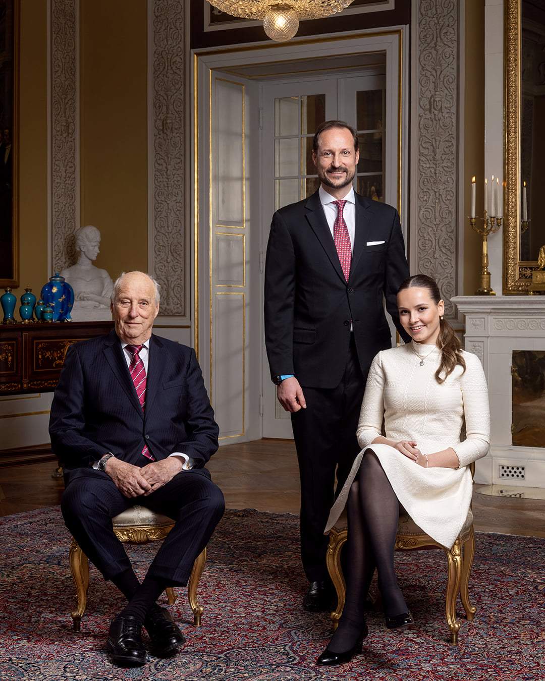 Harald, Haakon e Ingrid Alexandra de Noruega