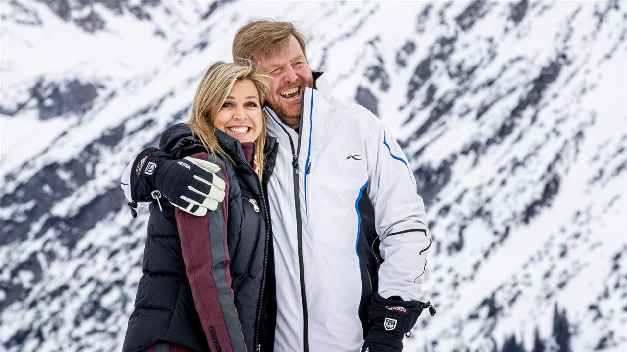Guillermo y Máxima de Holanda durante sus vacaciones de invierno en 2020