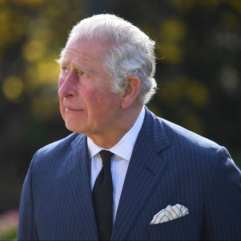 El príncipe Carlos de Inglaterra da positivo en coronavirus por segunda vez y cancela toda su agenda