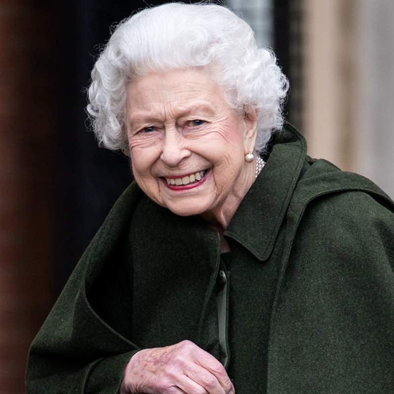 La reina Isabel II comparte una imagen inédita con sus bisnietos, la primera sin el duque de Edimburgo