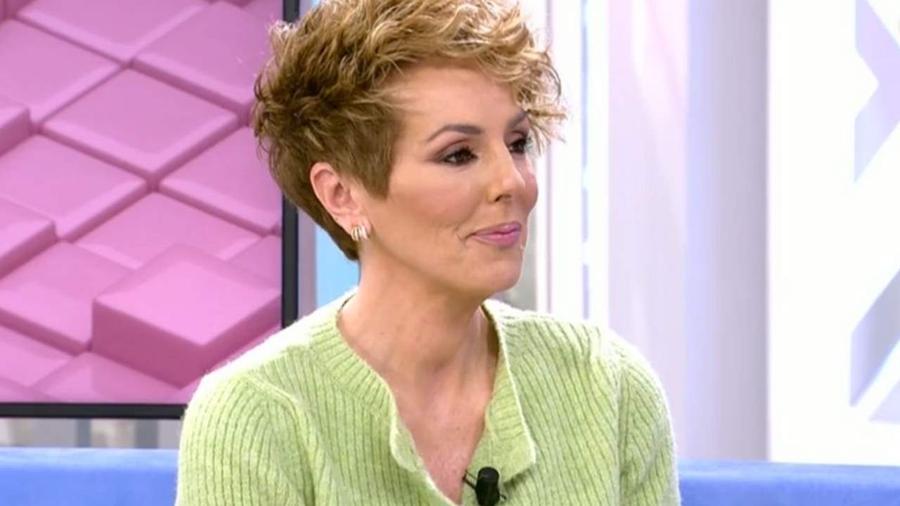Rocío Carrasco agota en tiempo récord el cárdigan joya low cost más ideal de todos