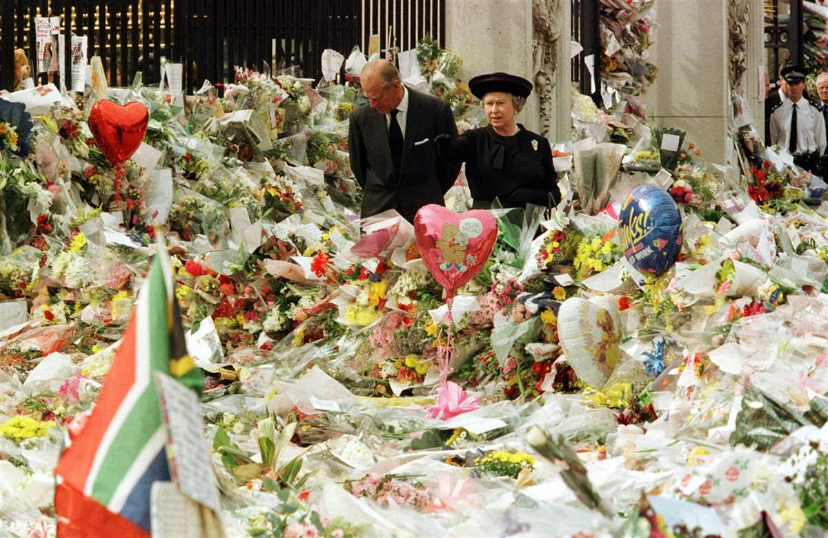 La reina Isabel ante la muerte de Lady Di 1997