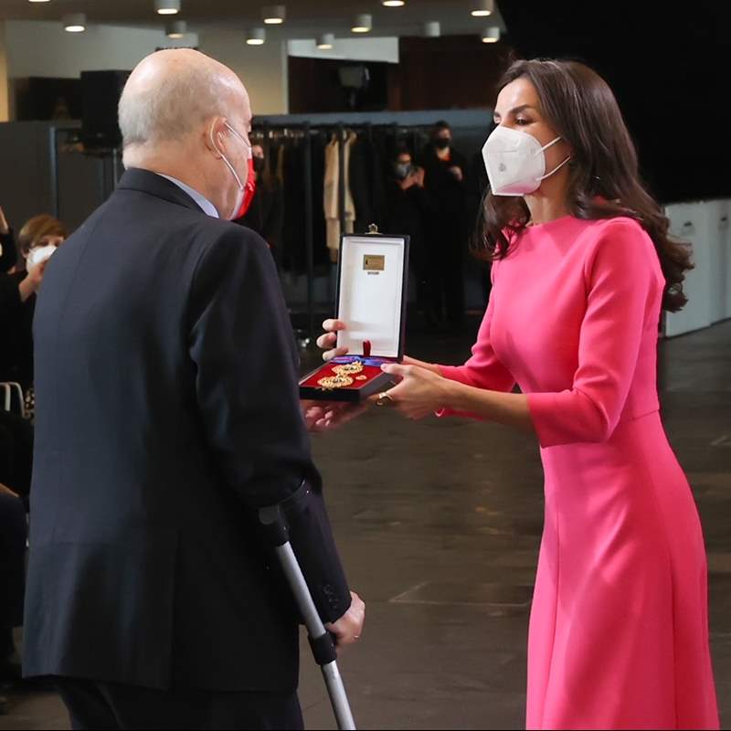 El precioso gesto de la reina Letizia con Antonio Resines en la entrega de la Medalla a las Bellas Artes