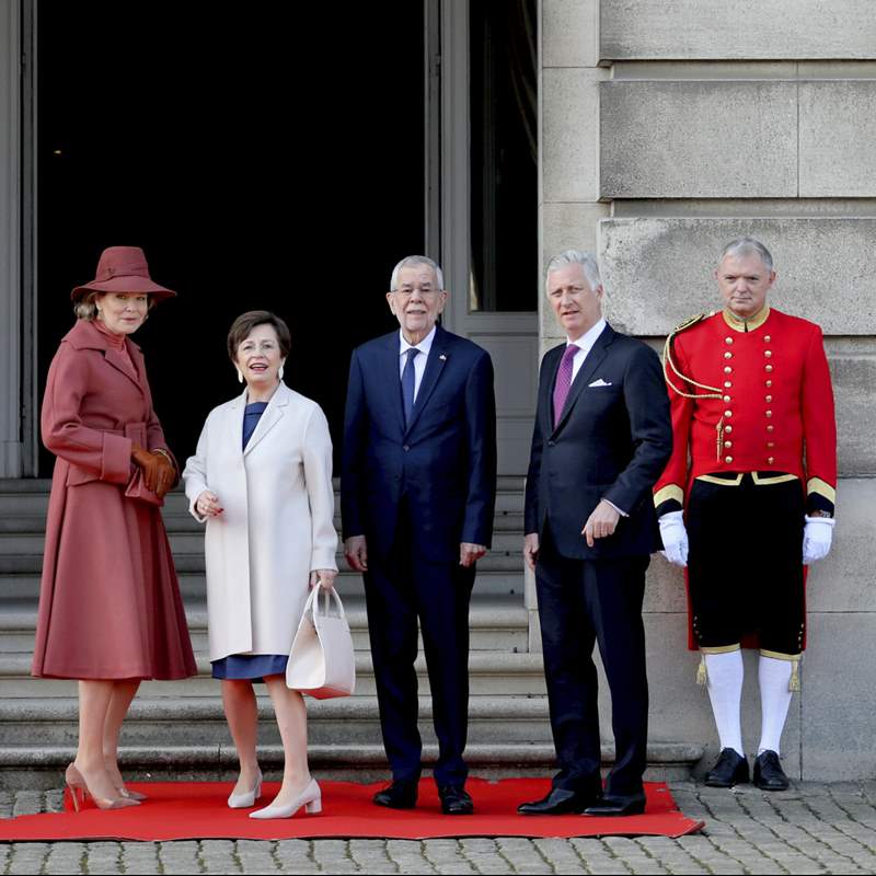 Matilde de Bélgica deslumbra "a lo Kate Middleton" en la primera visita de Estado que recibe desde el inicio de la pandemia 