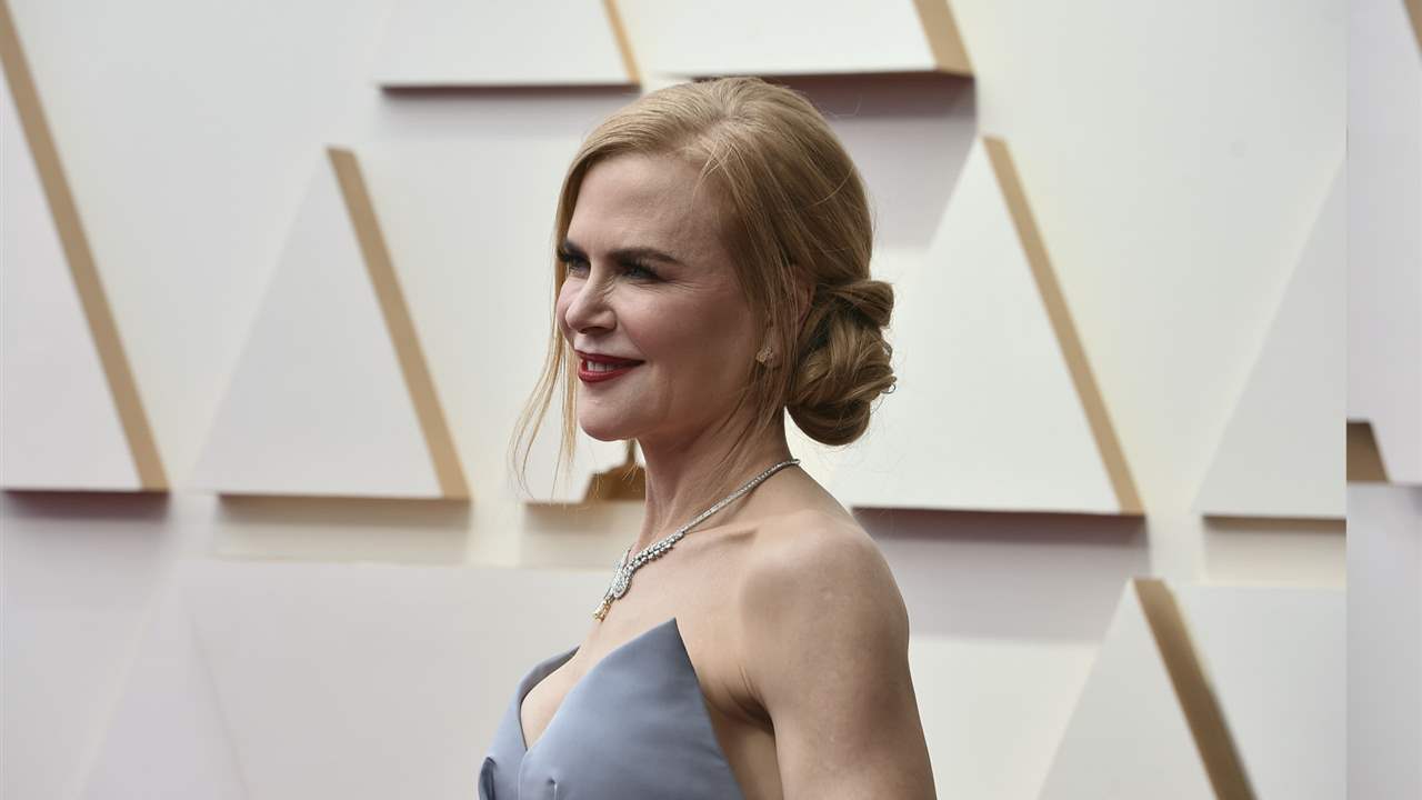El recogido de Nicole Kidman más rejuvenecedor para invitadas de más de 50