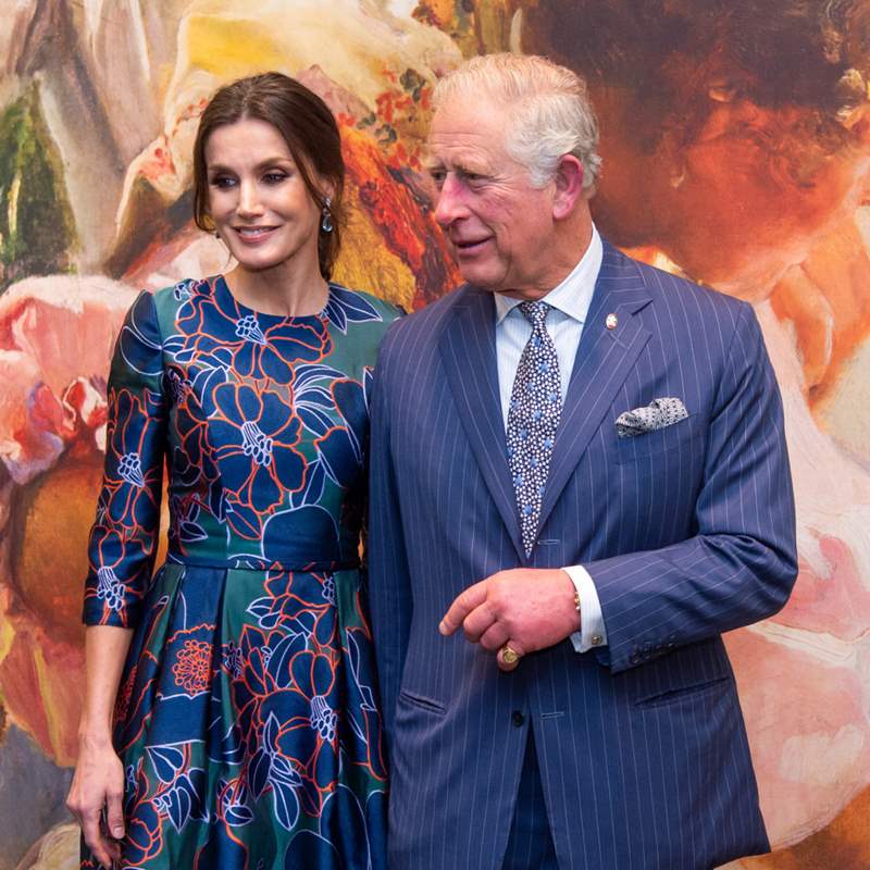 La reina Letizia pone rumbo a Reino Unido para vivir un reencuentro cultural con Carlos de Inglaterra