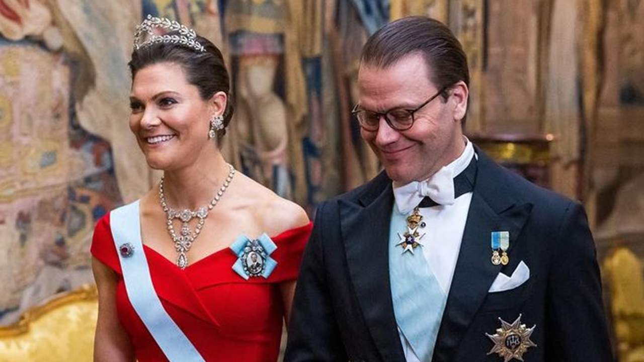 De Victoria de Suecia a Sofía Hellqvist: la familia real sueca se viste de gala