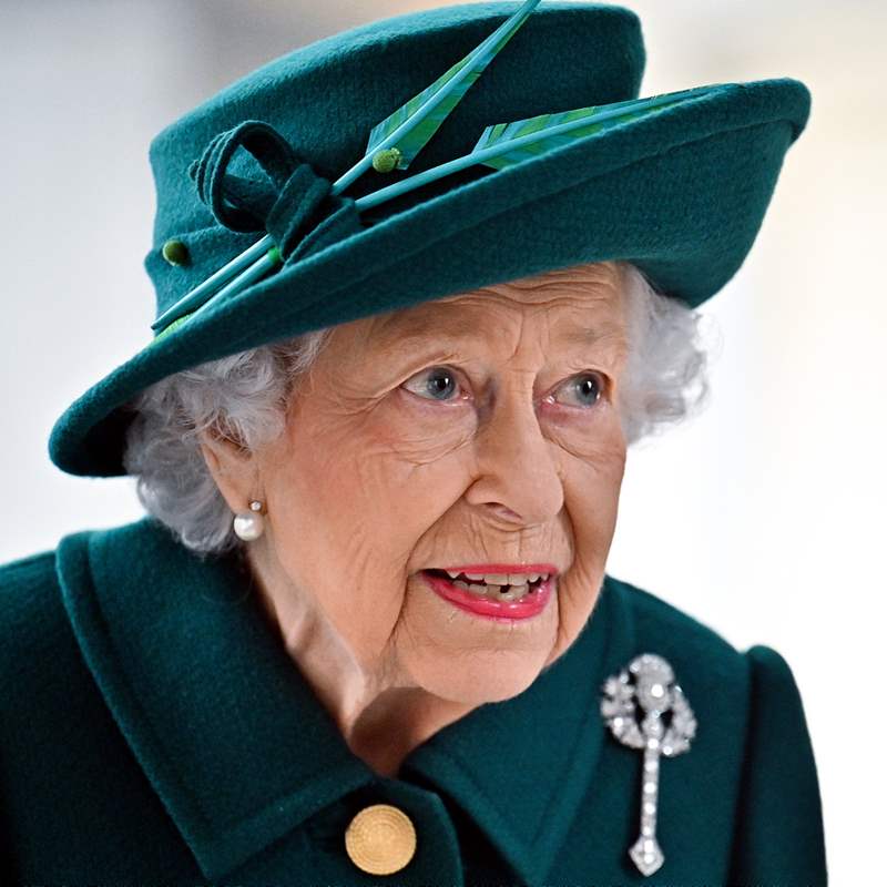 El plan solemne y doloroso de la reina Isabel II que deja sin aniversario a Carlos y Camilla 