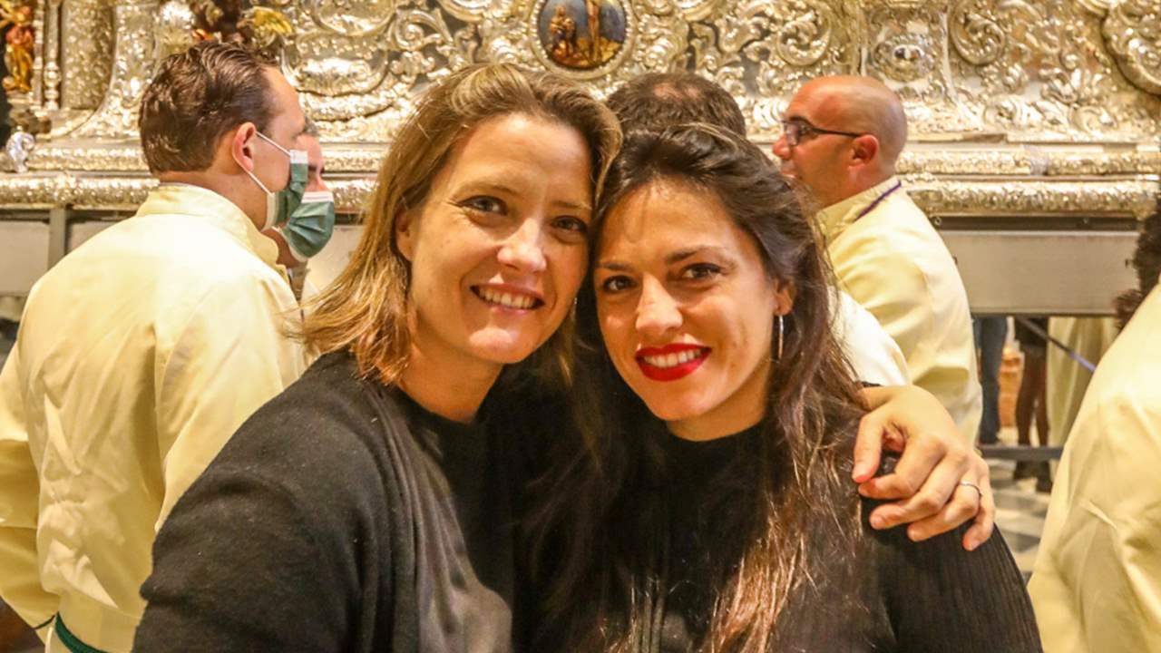 María Casado y su novia, apoyo de Antonio Banderas en su momento más ansiado