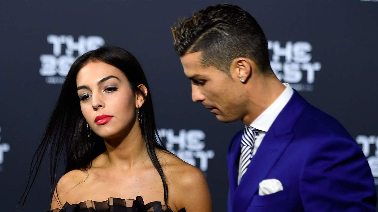 Georgina Rodríguez y Cristiano Ronaldo, desolados tras perder a uno de los mellizos que esperaban