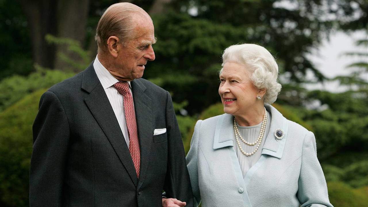 Isabel II y Felipe de Edimburgo: así fueron sus más de 70 años de amor (y algunas crisis)