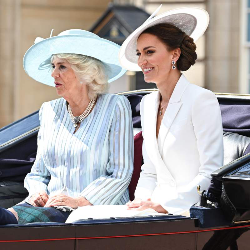 Kate Middleton y Camilla Parker Bowles ¡duelo de futuras reinas!