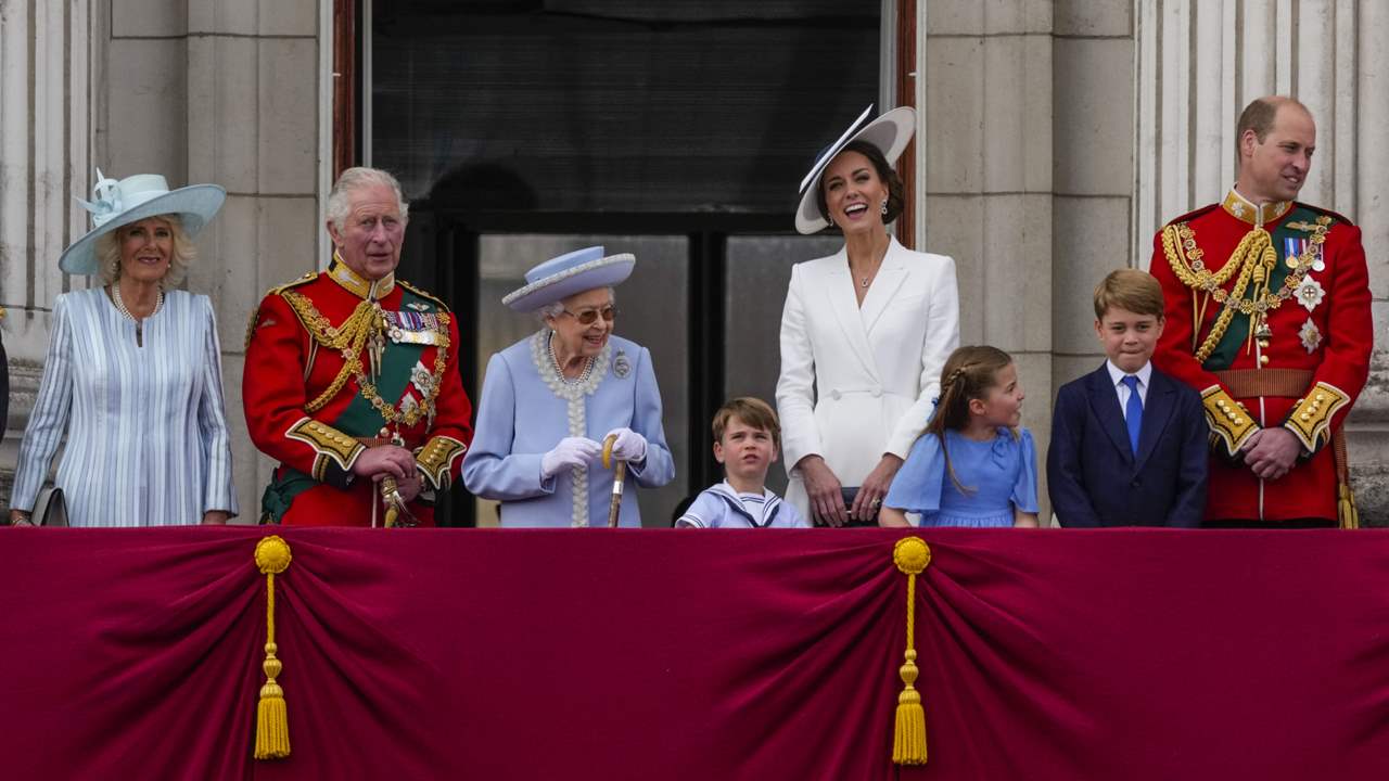 Isabel II hace historia al cumplir 70 años en el trono