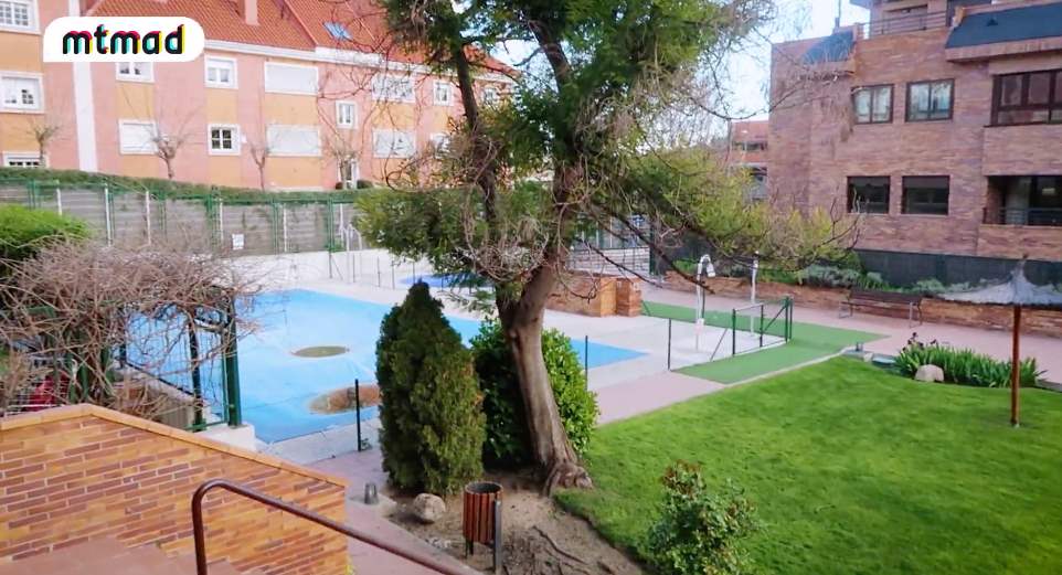 Casa de Marta Peñate y Tony Spina piscina comunitaria