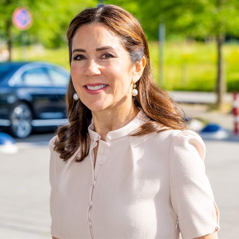 Mary de Dinamarca copia el estilo 'lady' de Kate Middleton en su segundo día en los Países Bajos