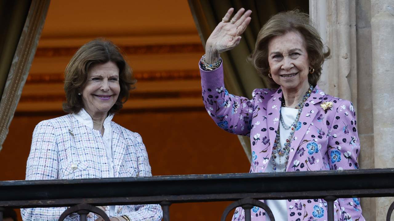 La reina Sofía y Silvia de Suecia, risas y complicidad en Salamanca